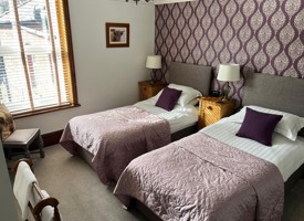Darcyroom1